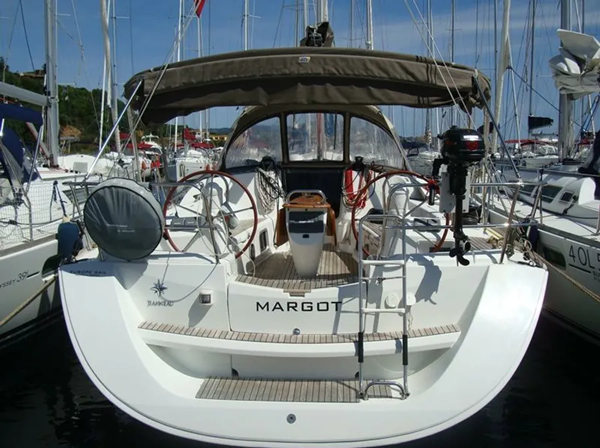 Bareboat Rental Sailboat Jeanneau with a boat licence