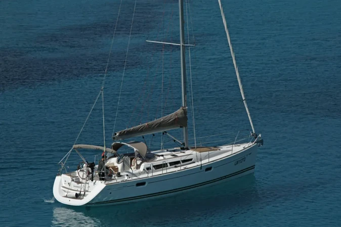 Sailboat for rent Olbia at the best price
