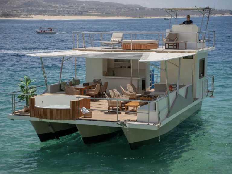 Motorboat for rent Cabo San Lucas at the best price