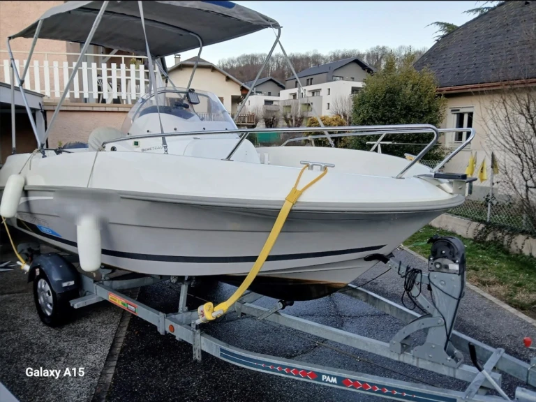 Bénéteau Flyer 550 Open S2 in Aix-les-Bains on SamBoat