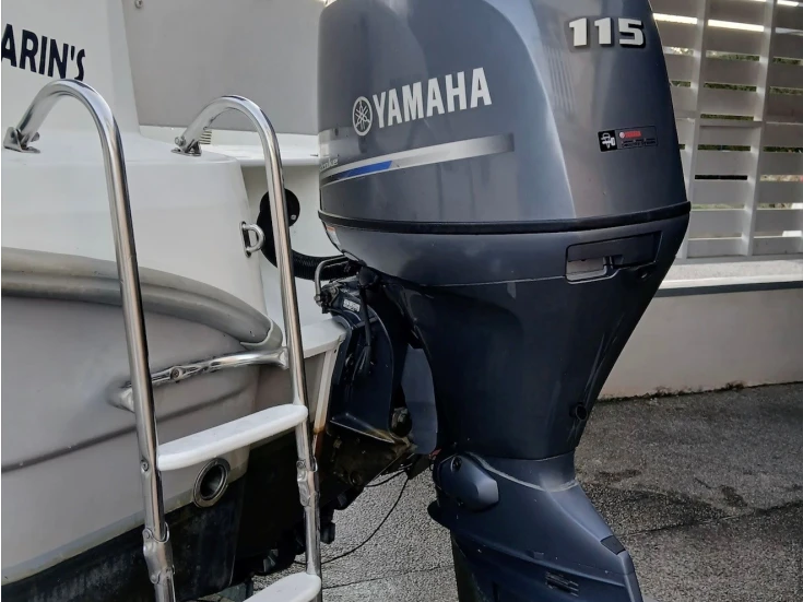 Rent a Bénéteau Flyer 550 Open S2 Aix-les-Bains