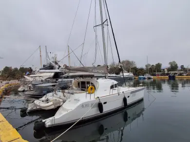 Yacht charter Paros Port cheap 410