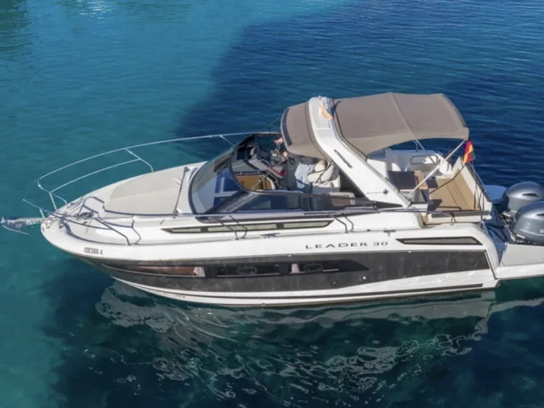 Boat rental Jeanneau Leader 10 in Palma de Mallorca on Samboat