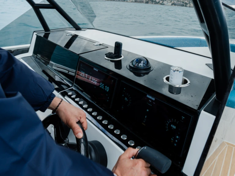 Motorboat for rent Marina Botafoch at the best price