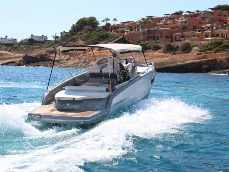 Invictus  280 GT charter bareboat or captained in  El Toro