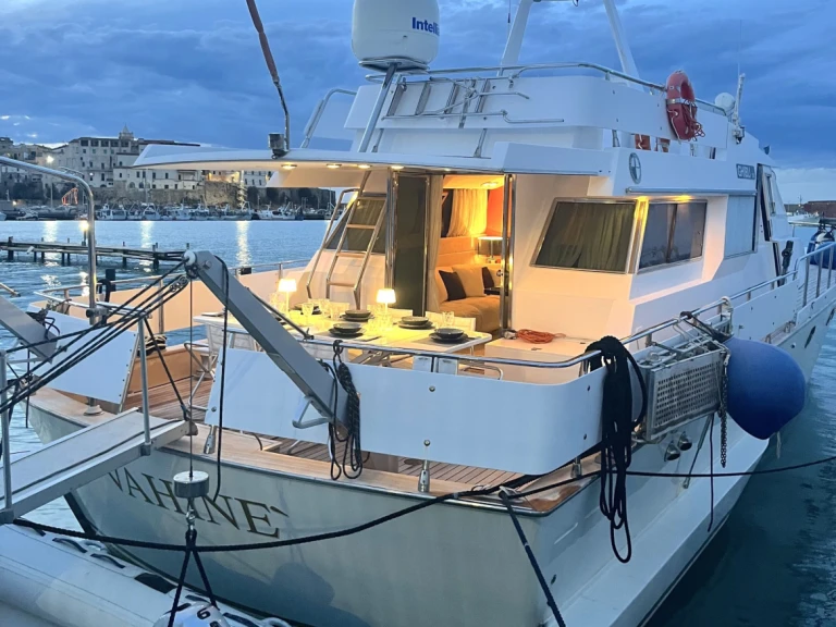 Rent a Ghibli Ghibli 19 Porto Termoli