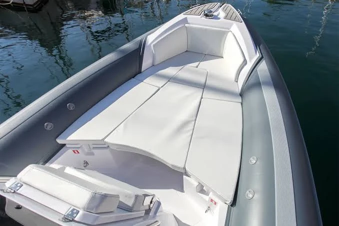 RIB rental in Bormes-les-Mimosas - Zodiac Medline