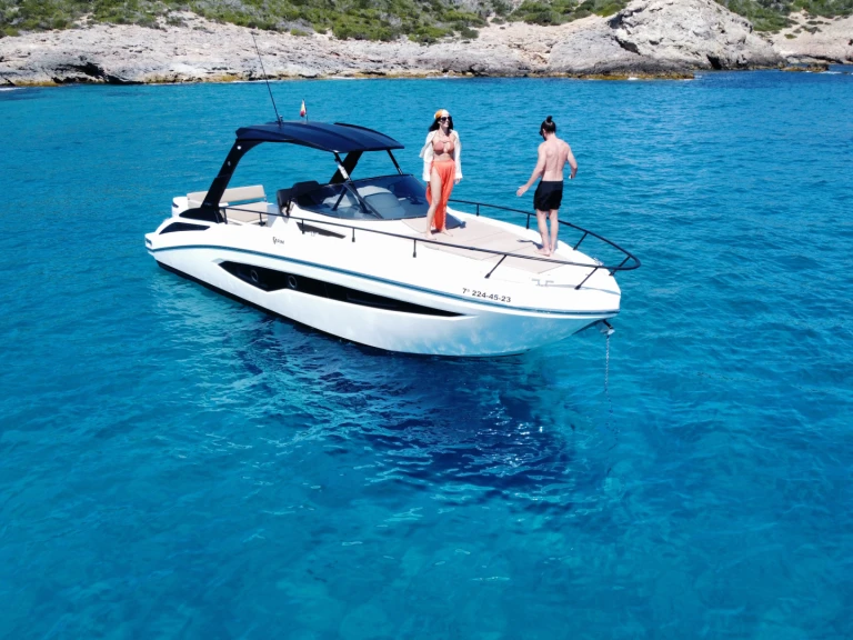 Rent a FIM Regina 34 Marina Botafoch