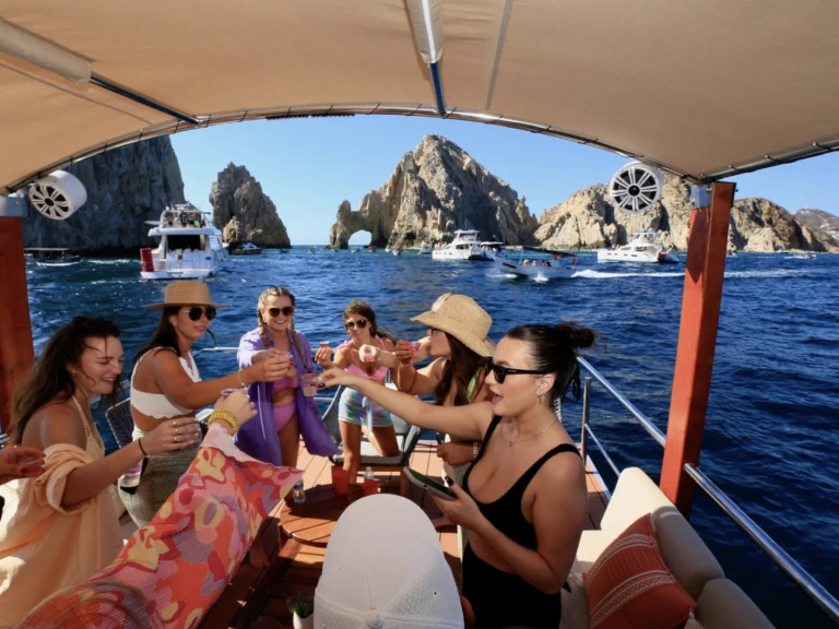 Motorboat rental in Cabo San Lucas - Custom Made 20