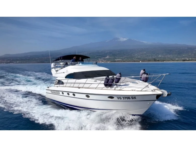 Fairline Fairline 55 Fly in Riposto on SamBoat