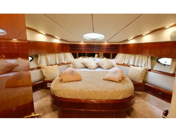 Motorboat rental in Messina (Regional Unit) - Fairline Fairline 55 Fly