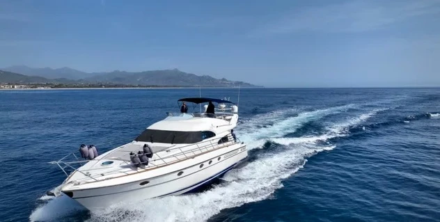 Motorboat rental with or without captain Fairline Messina (Regional Unit)
