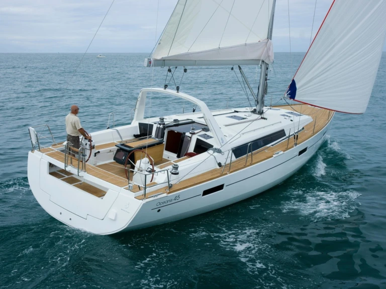 Sailboat rental in Cagliari - Bénéteau Oceanis 45
