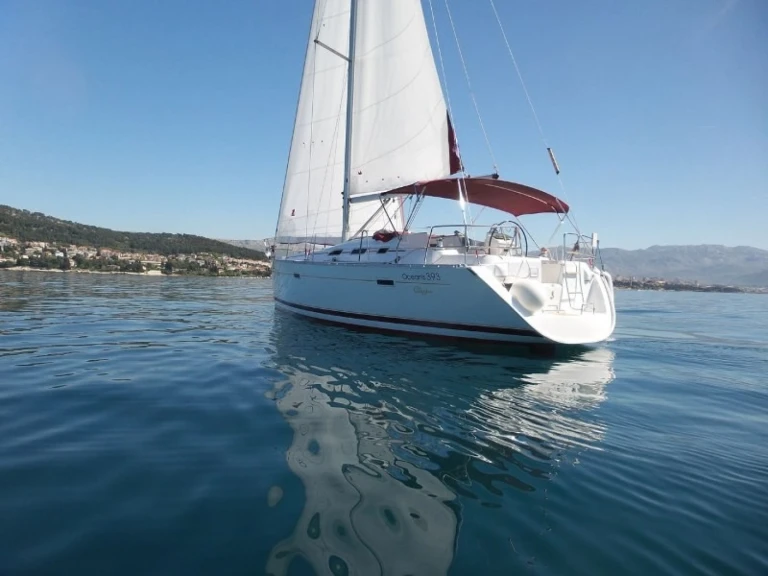 Sailboat rental in Cagliari - Bénéteau Oceanis 393 Clipper