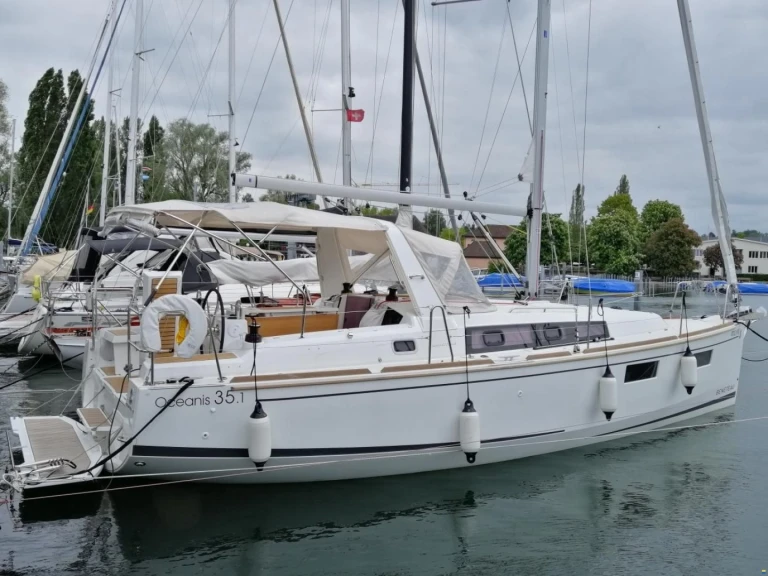 Sailboat for rent Cagliari at the best price