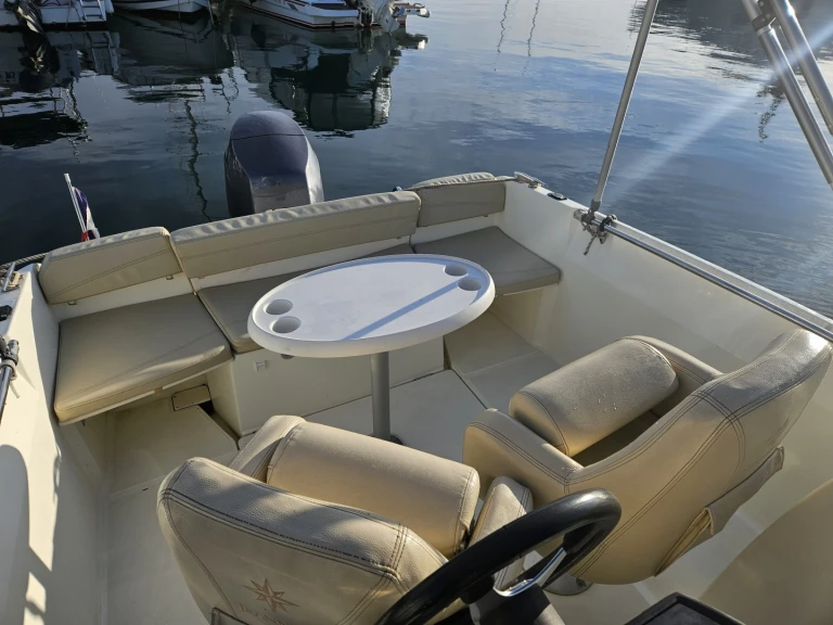 Yacht charter Mandelieu-la-Napoule cheap Cap Camarat 5.5 Style