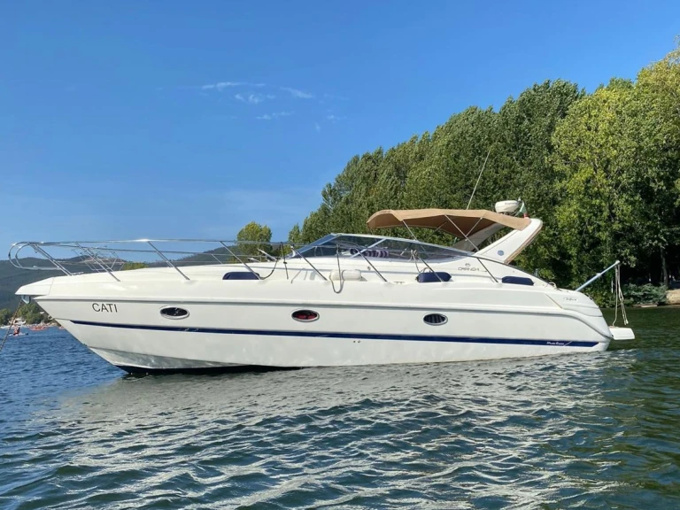 Motorboat rental with or without captain Cranchi Vieux Port de Cannes