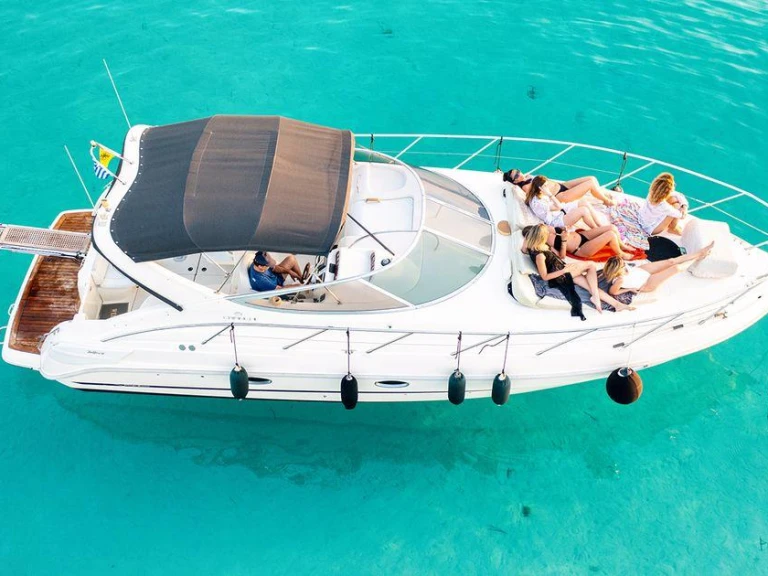 Motorboat for rent Vieux Port de Cannes at the best price