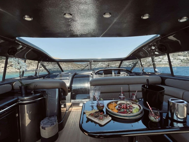 Luxury Yacht for rent Piraeus at the best price