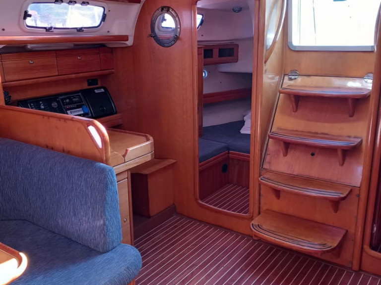 Rent a Bavaria Cruiser 46 Trogir