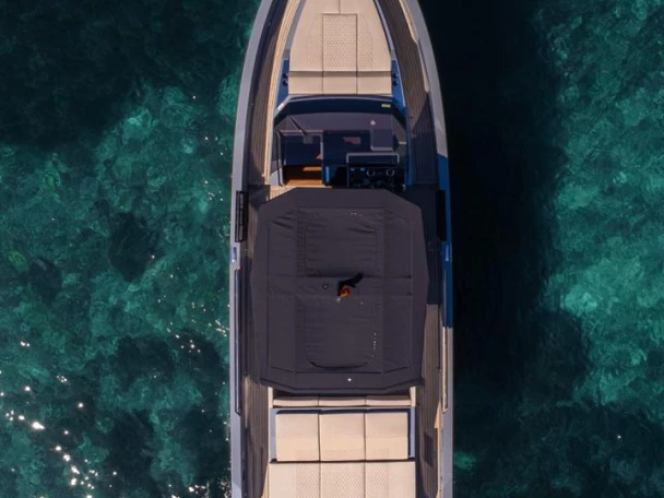 De Antonio d36 in Ibiza Town on SamBoat