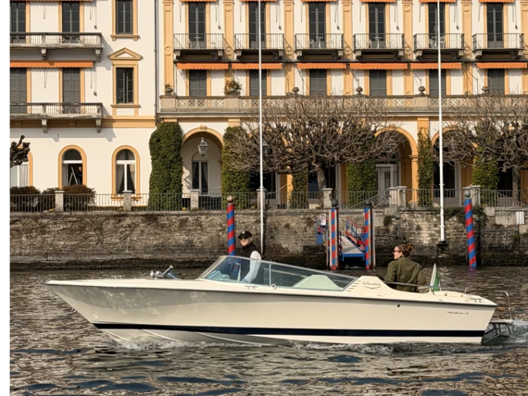 Boat rental Colombo super indios 21 in Como (City) on Samboat