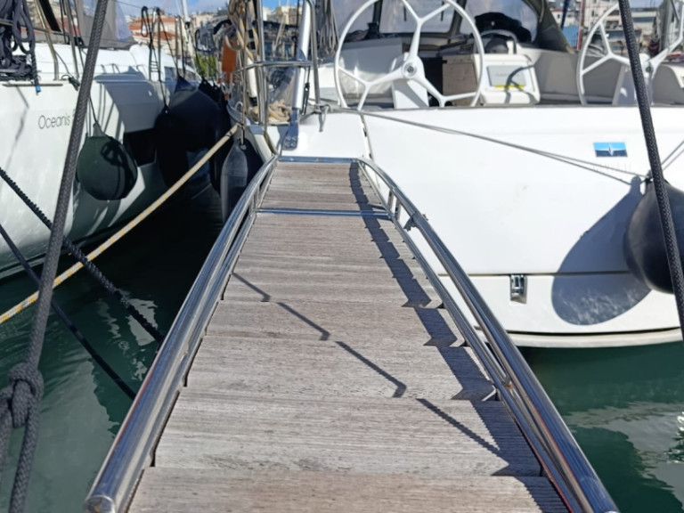 Bareboat Rental Sailboat Bavaria with a boat licence