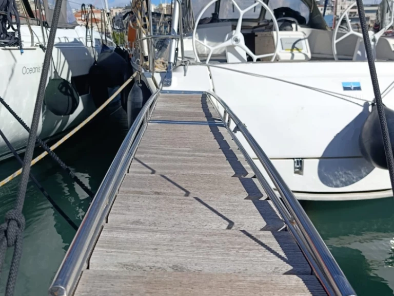 Bareboat Rental Sailboat Bavaria with a boat licence