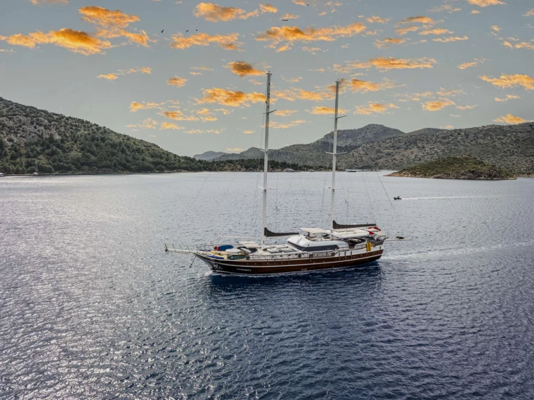 Luxury Yacht for rent Marmaris at the best price