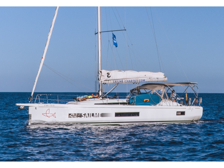 Bareboat Rental Sailboat Bénéteau with a boat licence