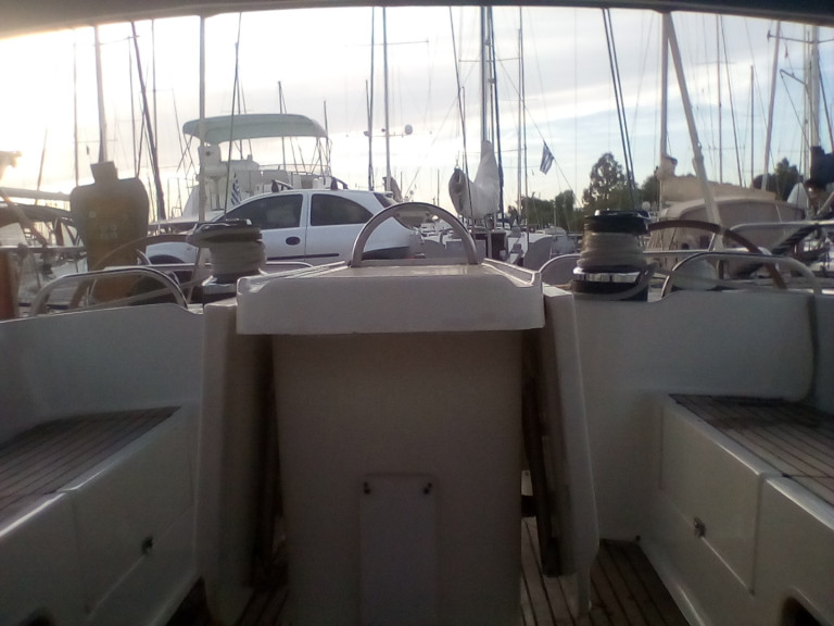 Bareboat Rental Sailboat Ocean Yachts with a boat licence