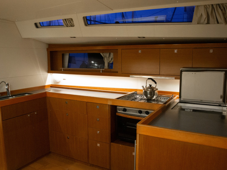 Bareboat Rental Sailboat Bénéteau with a boat licence