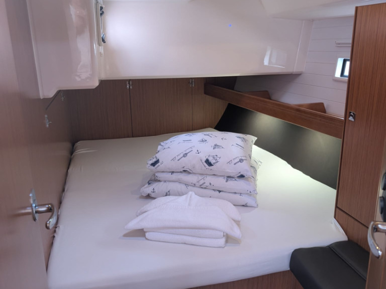 Sailboat rental with or without captain Bavaria Rogoznica