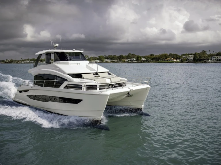 Rent a Aquila Aquila 54 Split