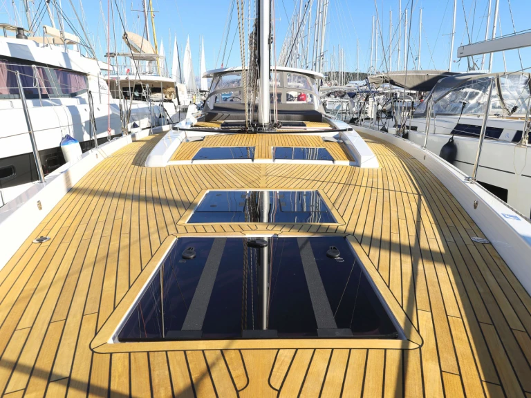 Bareboat Rental Sailboat Hanse with a boat licence