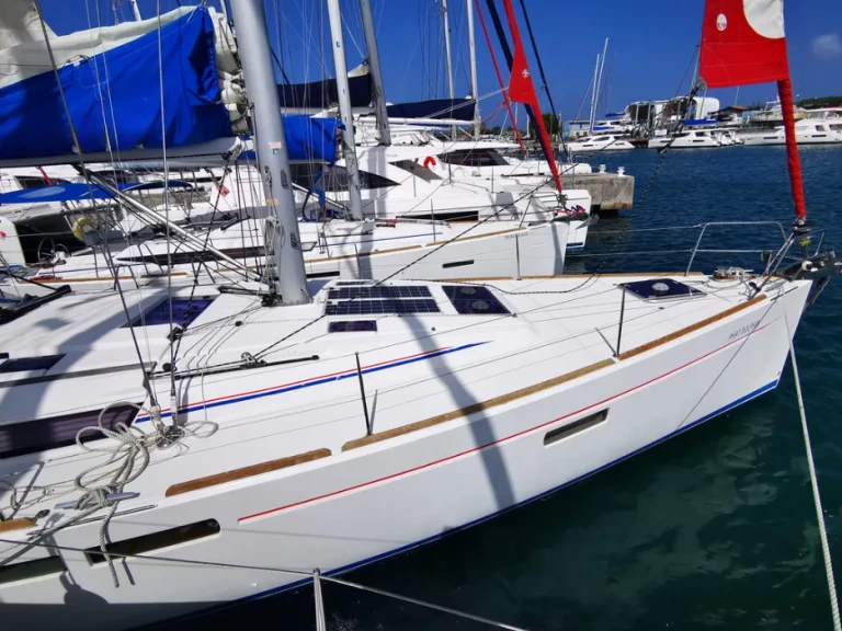 Yacht charter Parish of Saint George cheap Sun Odyssey 479 - 3 cab.