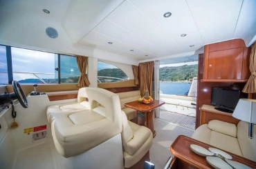 Rent a Jeanneau Prestige 36 Split