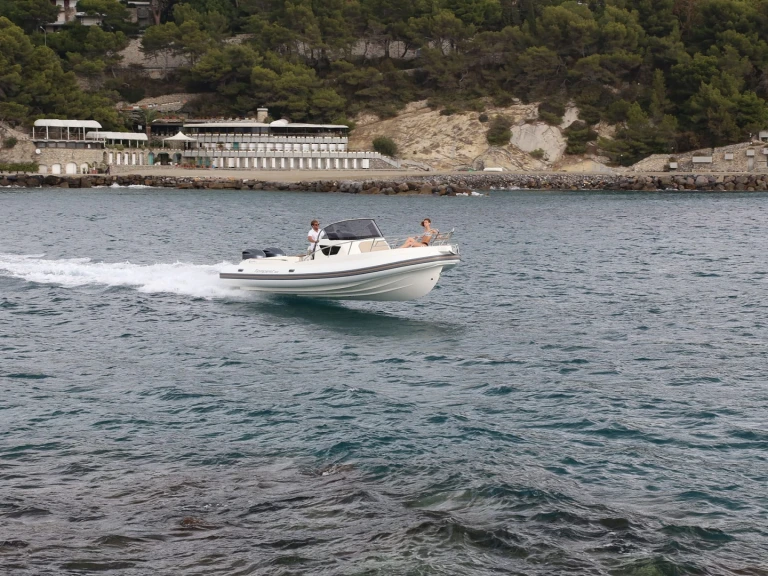 Boat rental Capelli Tempest 900 WA in Le Lavandou on Samboat