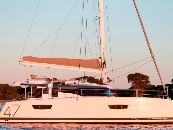 Boat rental FONTAINE PAJOT SAONA 47 - 2017 FONTAINE PAJOT SAONA 47 in Le Marin on Samboat