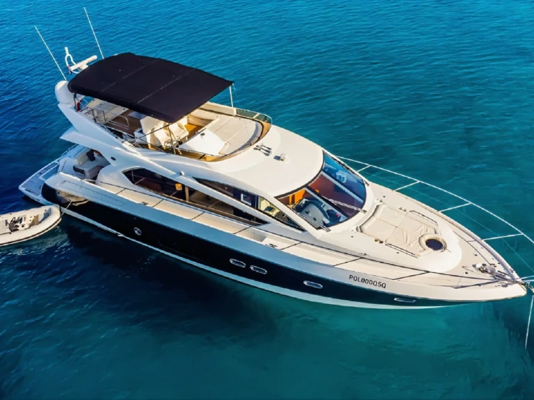 Boat rental Sunseeker Manhattan 63 in Split on Samboat