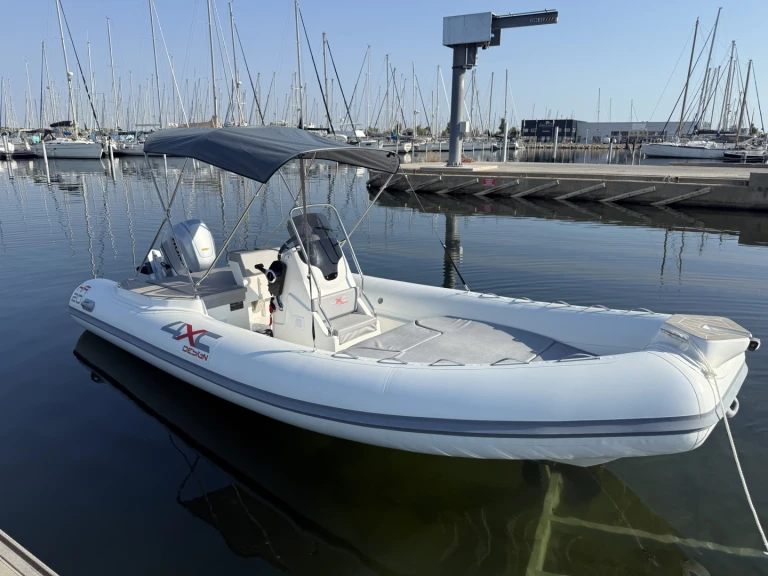 Boat rental Altamarea Wave 20 in Port Leucate on Samboat