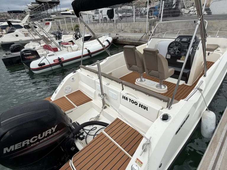Motorboat for rent Marseille at the best price