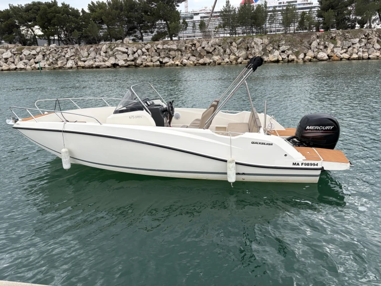 Quicksilver Activ 675 Open in Marseille on SamBoat