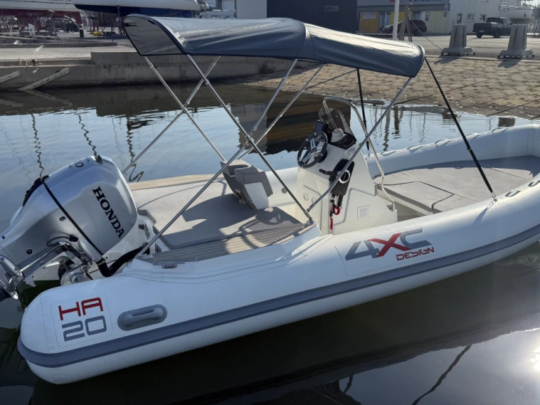 Yacht charter Port Leucate cheap Wave 20