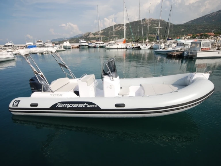 Boat rental Capelli TEMPEST 630 S in Marine de Sant'Ambrogio on Samboat