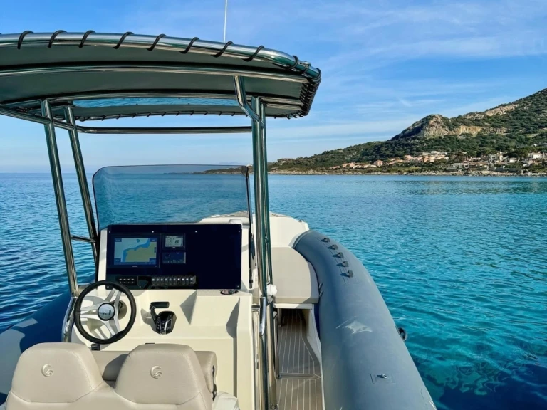 Boat rental Capelli Tempest 900 Luxe in Marine de Sant'Ambrogio on Samboat