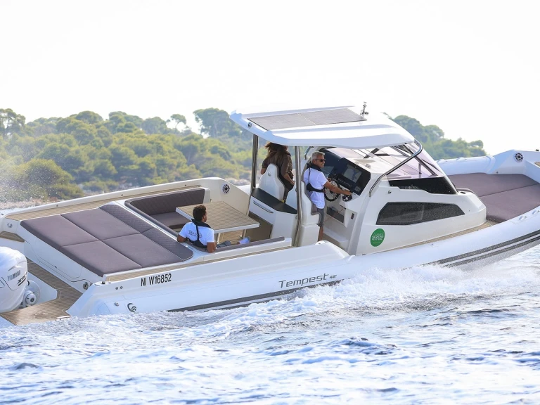 Bareboat Rental RIB Capelli with a boat licence