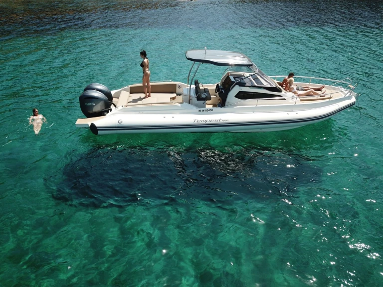 RIB for rent Marine de Sant'Ambrogio at the best price