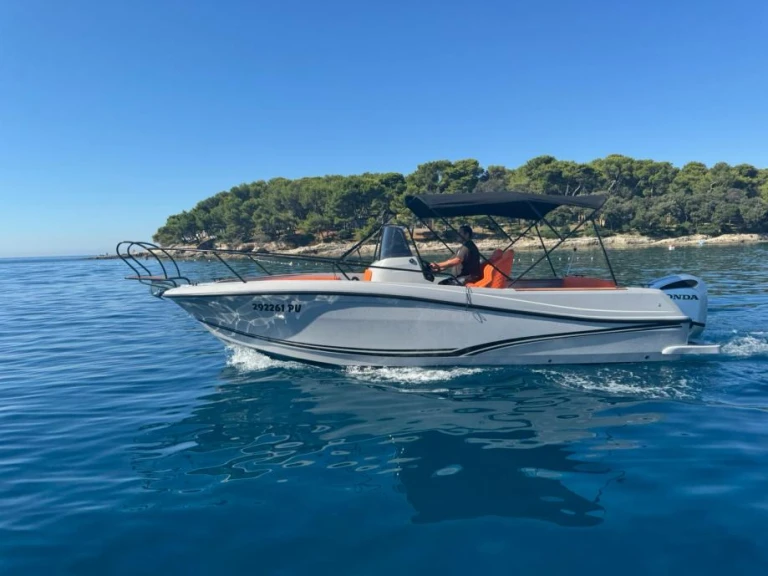 Bareboat Rental Motorboat Jeanneau with a boat licence