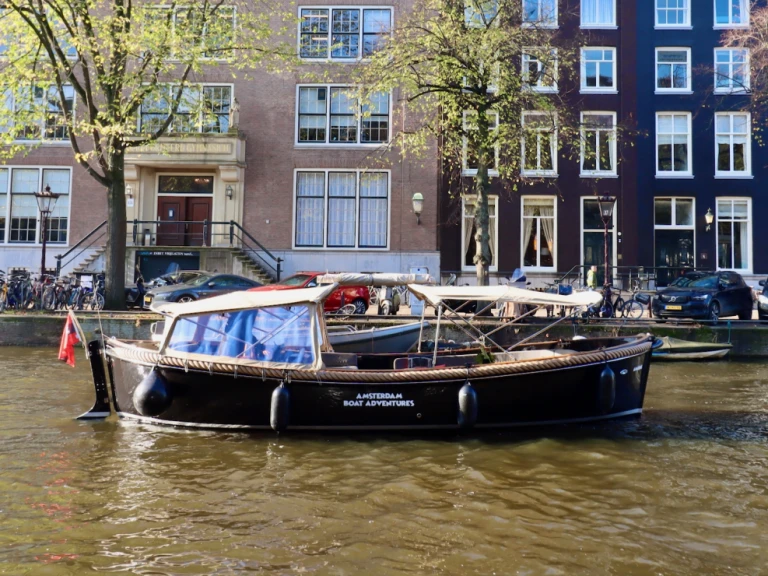 Yacht charter Amsterdam cheap SeaFury800